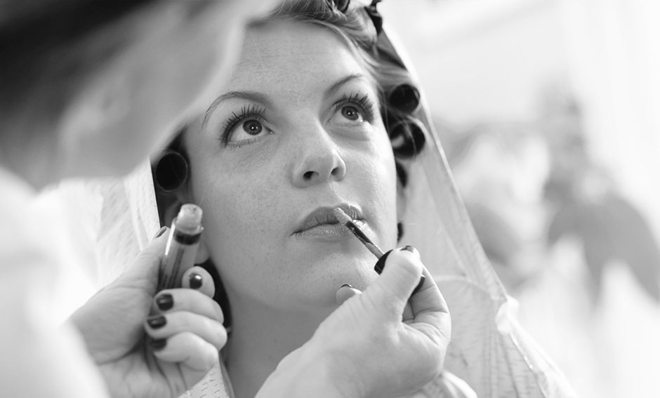 Hochzeitsfoto Brautstyling Braut Schminken zuhause